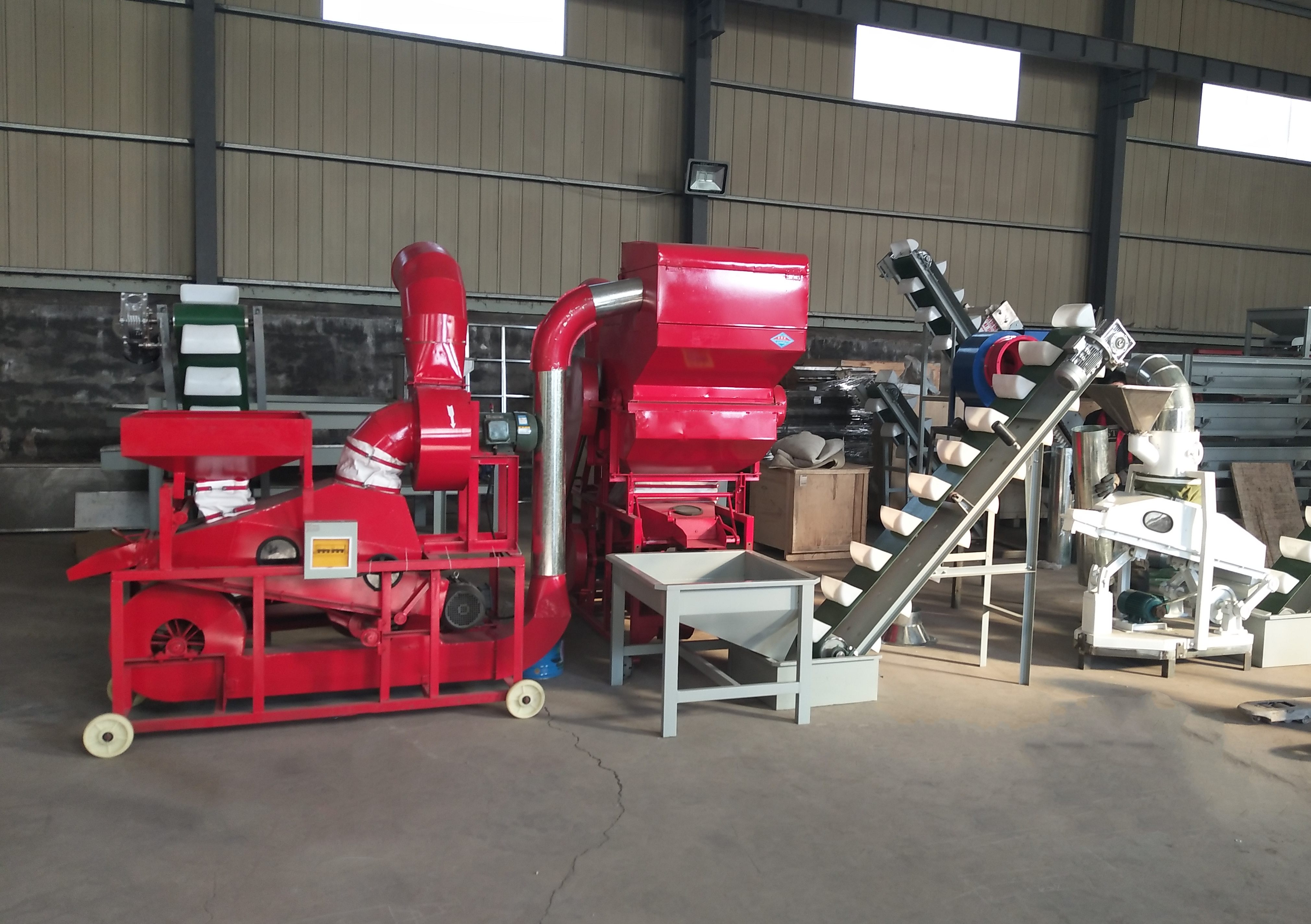 Desgranadora de maní y máquina deshuesadora_副本